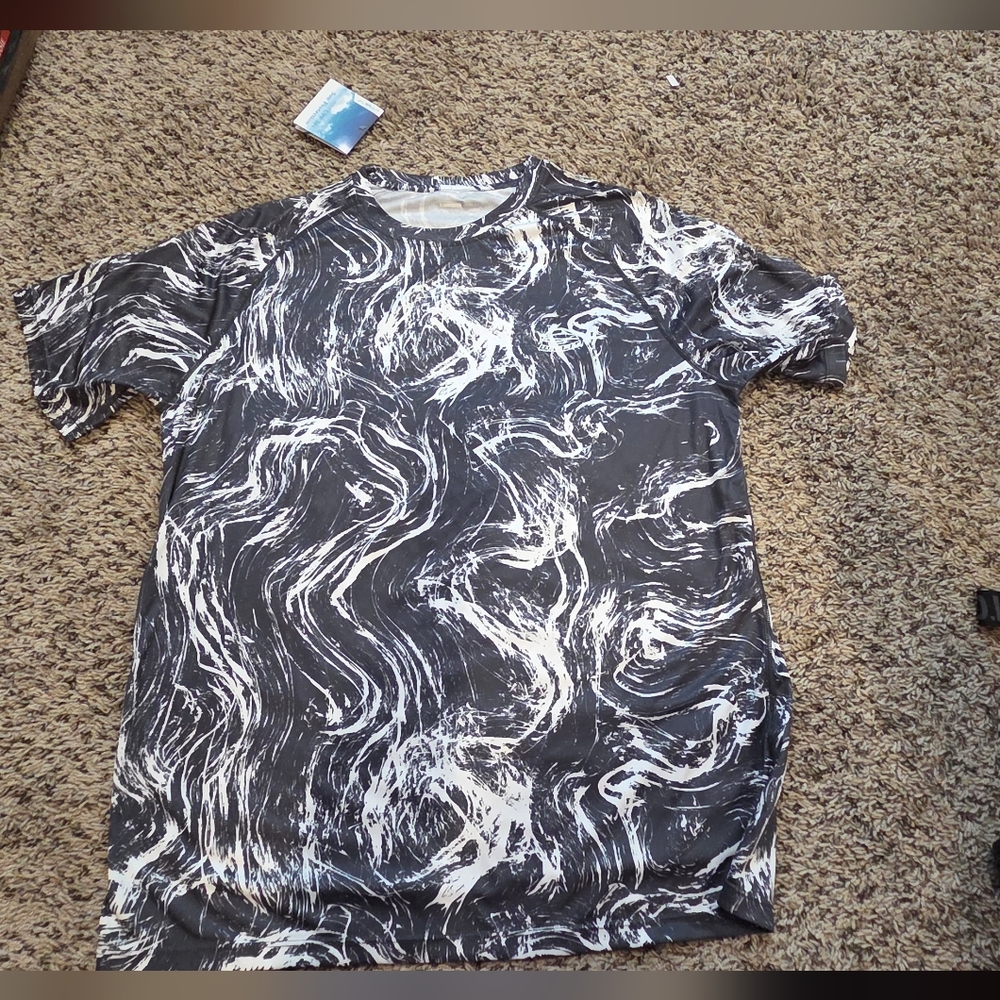 Black and White Swirl Pattern Rash Gaurd